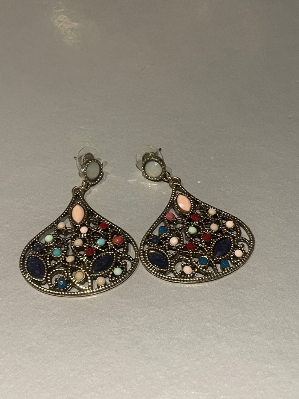 Multicolor dangle earrings
